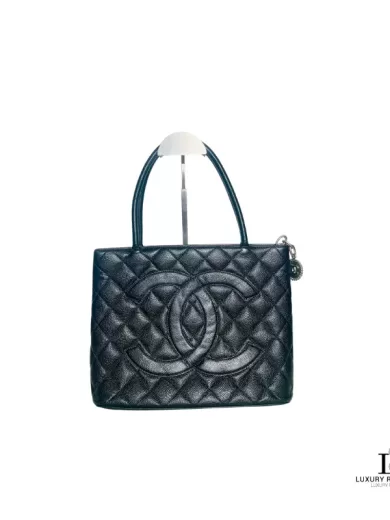 chanel medallion