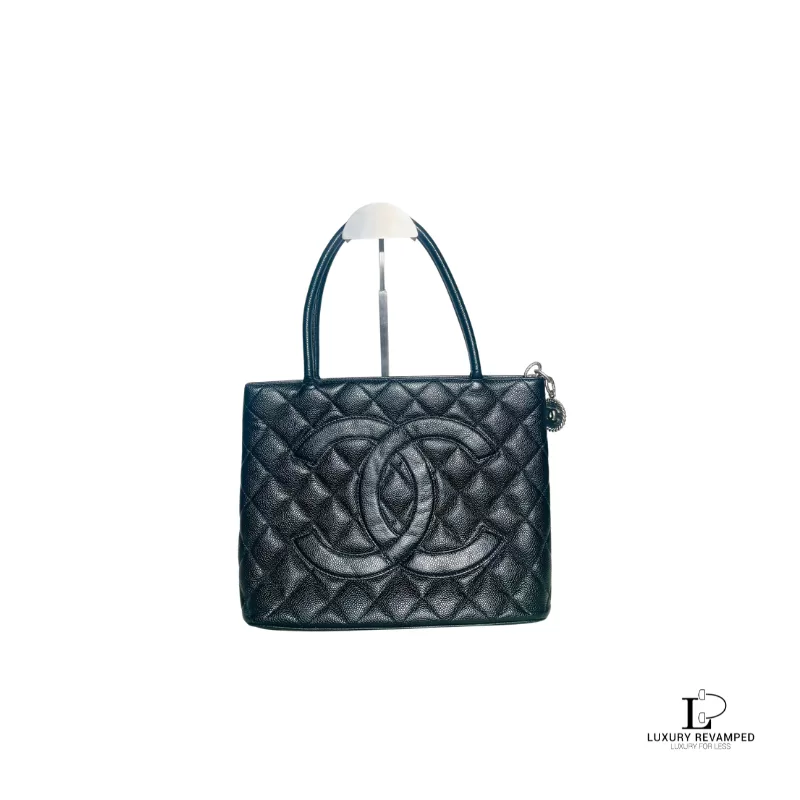 chanel medallion