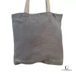 Louis Vuitton Fondation Museum limited greyish mauve and beige canvas tote bag, view 2