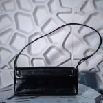 Luxury Revamped - GIVENCHY 4G Baguette Leather Shoulder Bag – Handbags Icons – view 3 | authenticated pre-loved luxury