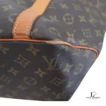 Louis Vuitton Monogram Sac Shopping tote bag with vachetta handles, view 21