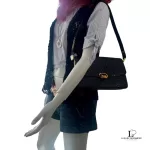 vintage Celine black crocodile-embossed leather Horse Carriage Triomphe shoulder bag, view 31