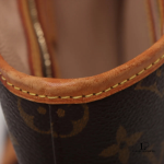 Louis Vuitton Monogram Bucket GM tote bag with pouch, early 2000s, view 9