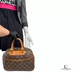 Louis Vuitton Monogram Trouville handbag with padlock and key, view 17