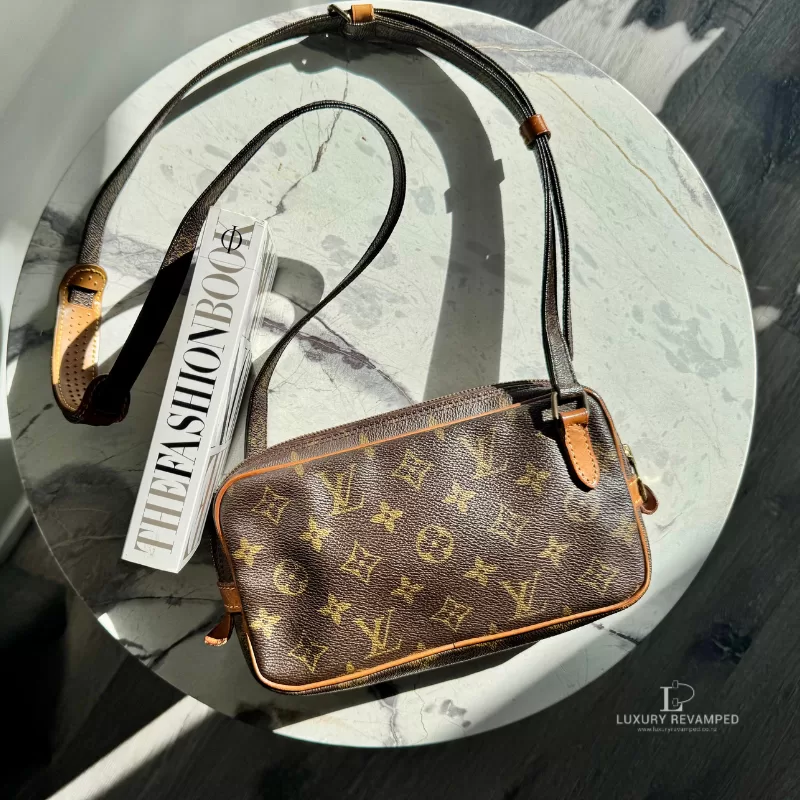 Louis Vuitton Monogram Pochette Marly Bandouliere Crossbody Bag main